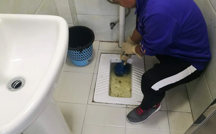 运河疏通蹲坑