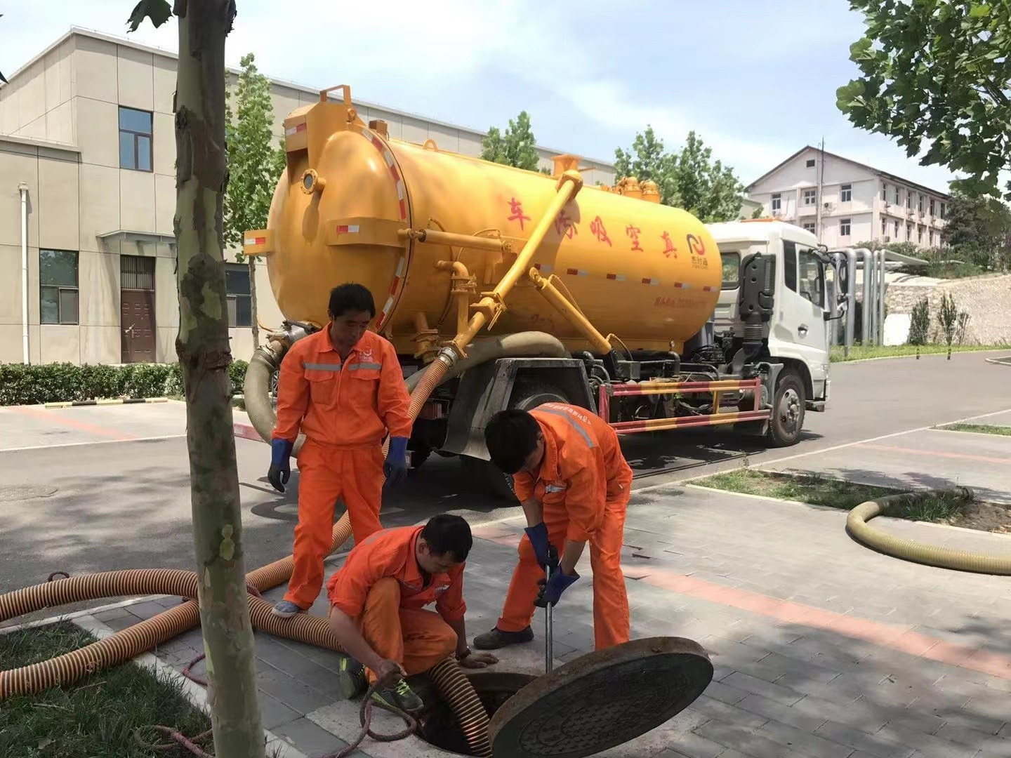 运河化粪池清理与5-8吨吸粪车施工效率分析